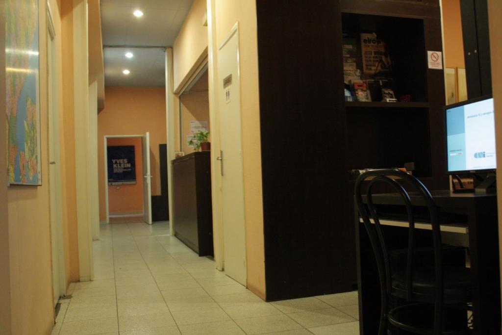 Hostal Baires Barcelone Extérieur photo