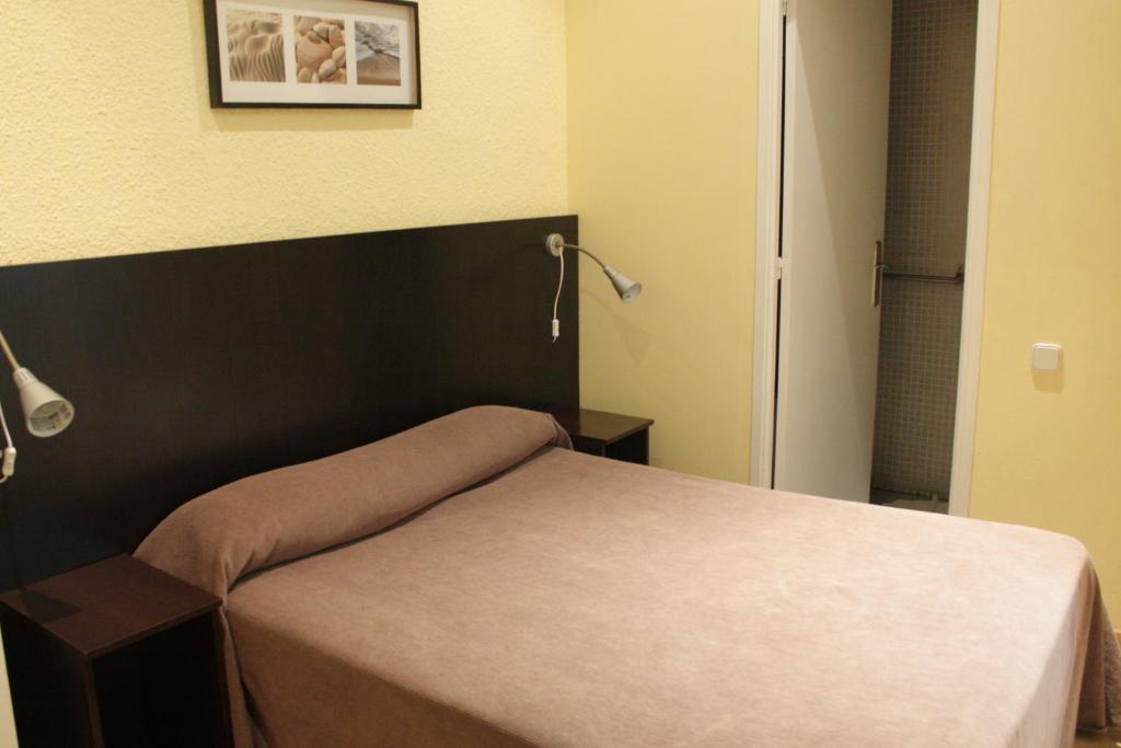 Hostal Baires Barcelone Extérieur photo