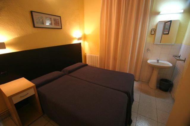 Hostal Baires Barcelone Chambre photo